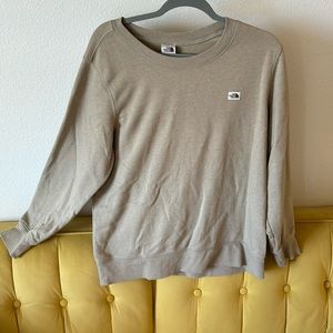 North face crew neck sweatshirt 🦦 light/moderate weight